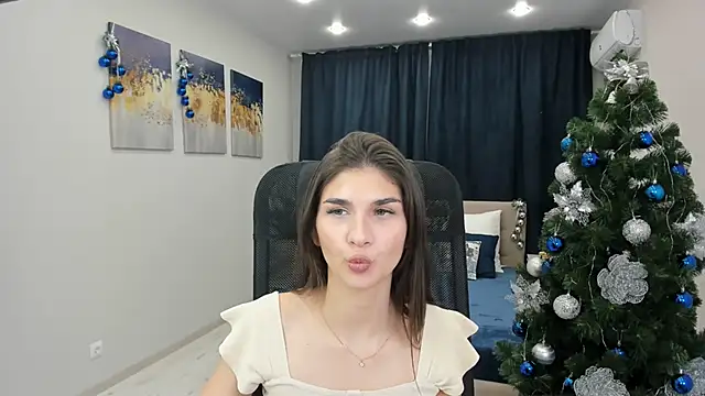 MiaAxel online show from 12/18/24, 08:09