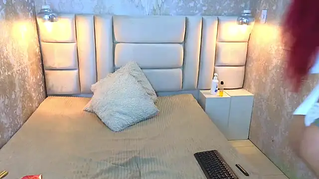 EdnaJarath online show from 02/01/25, 03:41