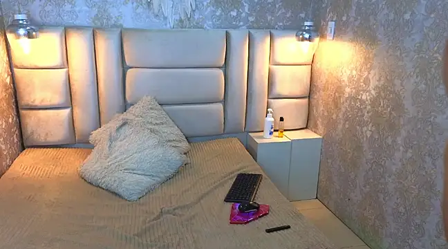 EdnaJarath online show from 02/01/25, 06:43