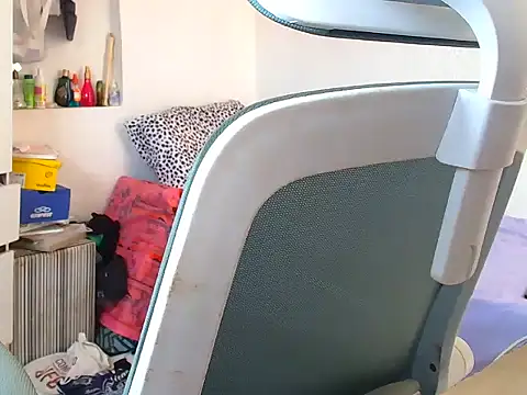 Snapshot of Sassa_69 chatting on 10/07/25, 12:35 Sassa 69 online show from 10/07/25, 12:35