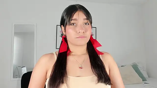 Snapshot of Maia_W10 chatting on 01/22/25, 12:38 Maia W10 online show from 01/22/25, 12:38