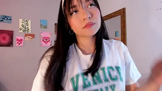 Maia W10 online show from 07/25/26, 12:36