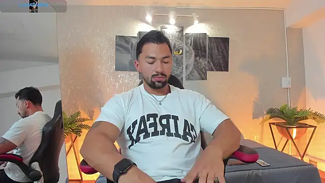 Regan   online show from 12/07/24, 05:04