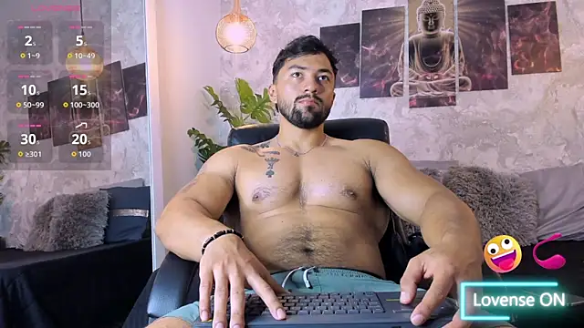 Snapshot of Regan__ chatting on 09/23/25, 07:17 Regan online show from 09/23/25, 07:17