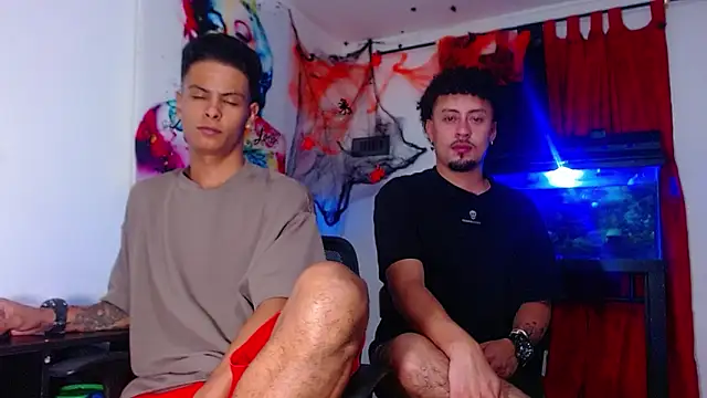 Snapshot of enjoy_vibes chatting on 10/19/25, 10:49 enjoy vibes online show from 10/19/25, 10:49