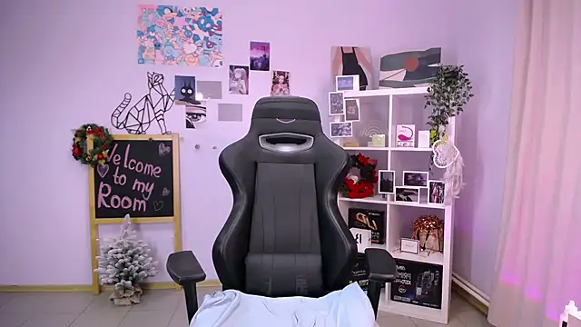 MelissaLovvv online show from 12/31/24, 01:26
