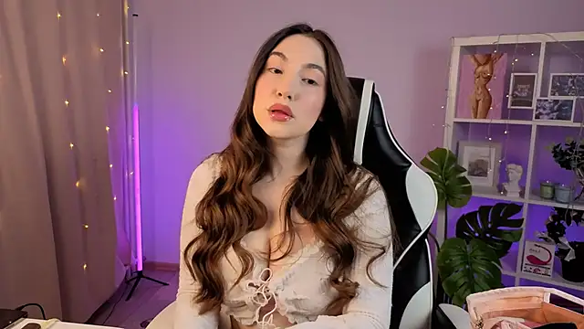 Snapshot of MelissaLovvv chatting on 02/15/26, 06:43 MelissaLovvv online show from 02/15/26, 06:43