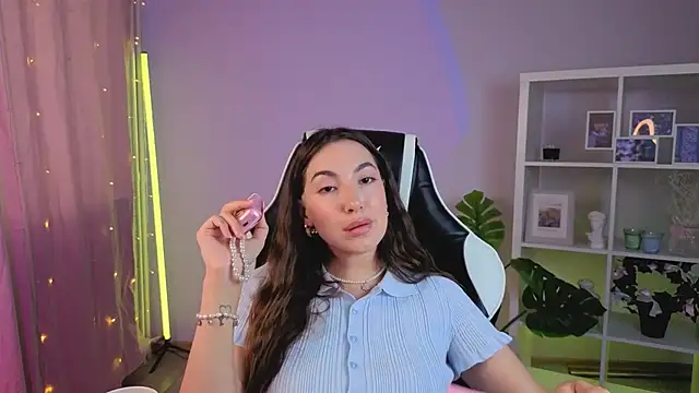 Snapshot of MelissaLovvv chatting on 07/07/26, 06:47 MelissaLovvv online show from 07/07/26, 06:47