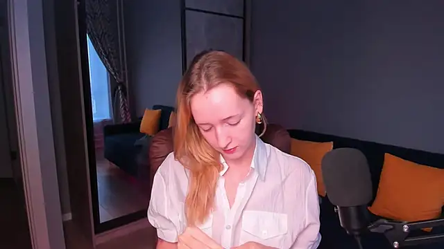 OddlyFamiliar online show from 12/16/24, 12:27