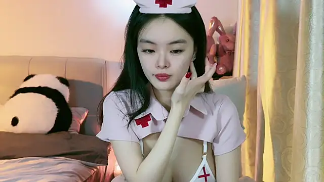 Snapshot of Fairy-HF chatting on 01/11/25, 06:35 Fairy-HF online show from 01/11/25, 06:35