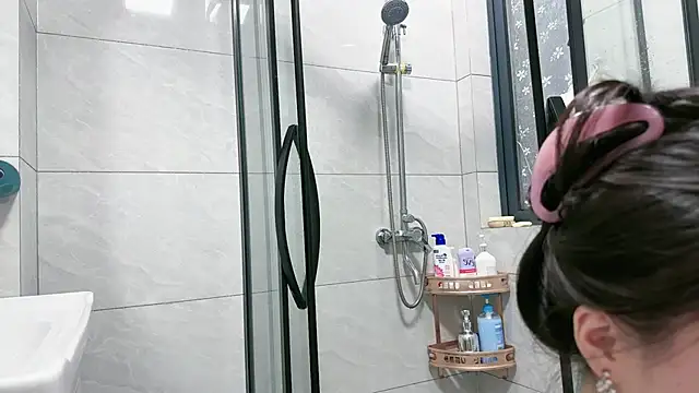 Snapshot of Fairy-HF chatting on 03/10/25, 09:43 Fairy-HF online show from 03/10/25, 09:43