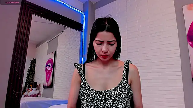 sweetieandjuicyy online show from 12/04/24, 02:04