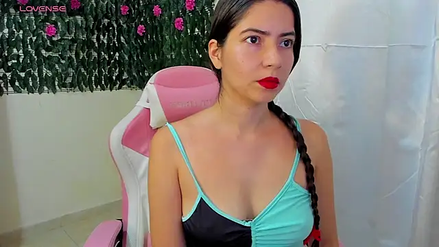 sweetieandjuicyy online show from 09/23/25, 05:05