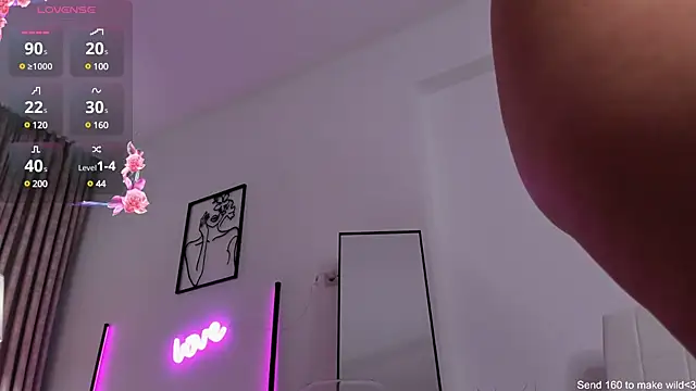 JuicyyPeach  online show from 01/11/25, 11:24