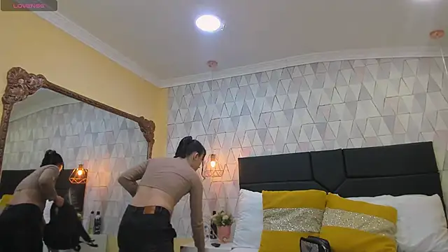 JustinePerry online show from 10/14/25, 03:07