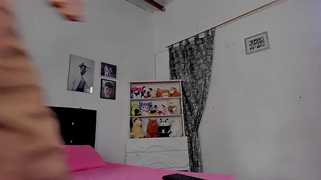 megan 100 online show from 11/21/25, 05:44