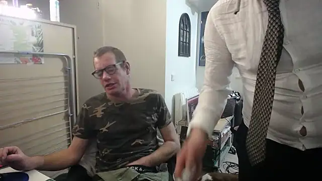 Maikel1981-NL online show from 12/25/24, 10:59