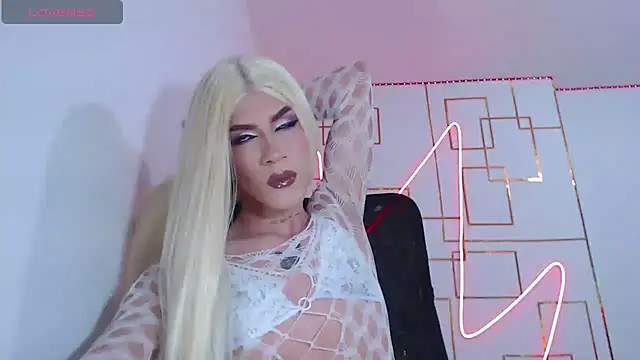 Snapshot of khalany_hadid chatting on 12/18/24, 05:37 khalany hadid online show from 12/18/24, 05:37