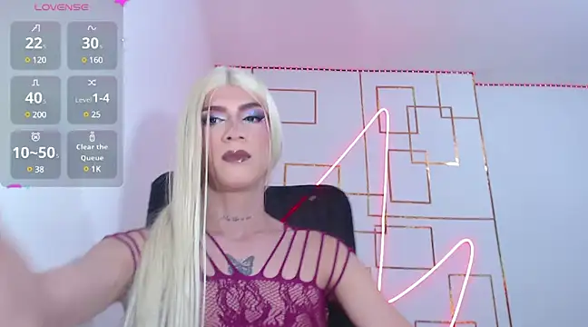 Snapshot of khalany_hadid chatting on 12/22/24, 02:06 khalany hadid online show from 12/22/24, 02:06