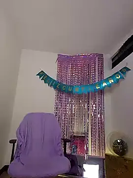 Snapshot of 911Calling chatting on 02/07/25, 11:24 911Calling online show from 02/07/25, 11:24