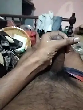 Snapshot of tamil_horny09 chatting on 12/16/25, 12:15 tamil horny09 online show from 12/16/25, 12:15