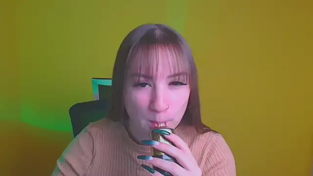 Evelina GG online show from 12/17/24, 09:28