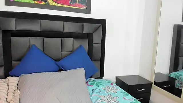 Snapshot of Dulce_amg chatting on 09/25/25, 02:48 Dulce amg online show from 09/25/25, 02:48