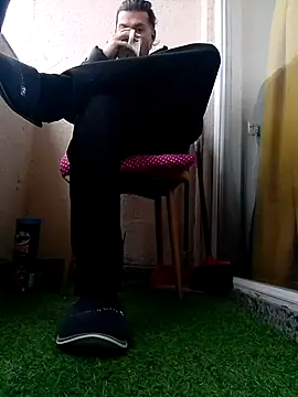 Lovely milk online show from 12/11/24, 10:47
