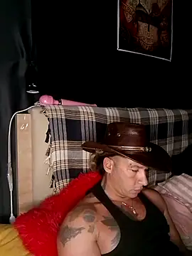 Lovely milk online show from 12/13/24, 07:32