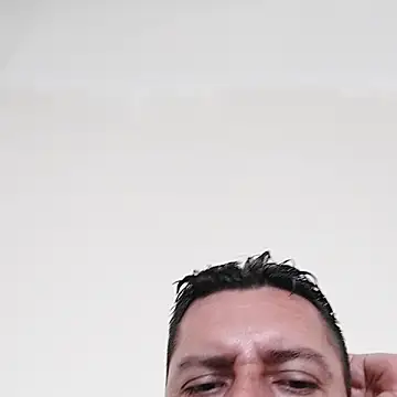 Hlanduro online show from 11/11/25, 04:40