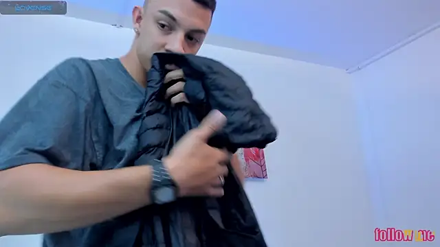 Samuel Up online show from 10/12/25, 04:22