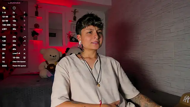 ZuryRamirez  online show from 09/17/25, 11:39