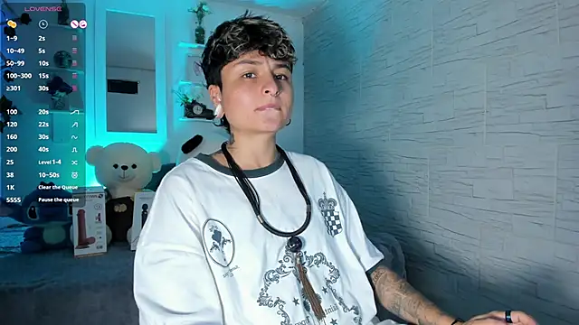 ZuryRamirez  online show from 10/04/25, 07:12