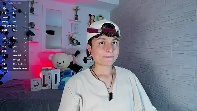 ZuryRamirez  online show from 10/05/25, 09:02