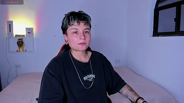 ZuryRamirez  online show from 06/08/26, 08:53