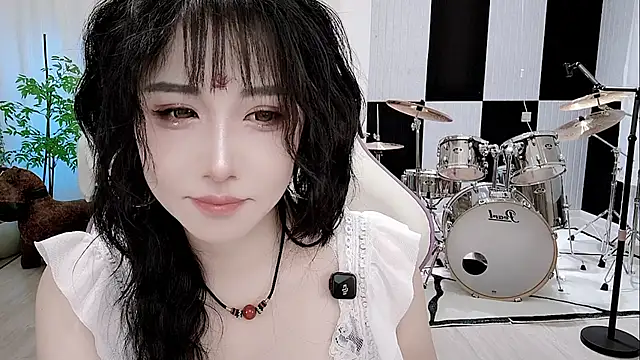 Snapshot of Vaness-a chatting on 09/16/25, 03:13 Vaness-a online show from 09/16/25, 03:13