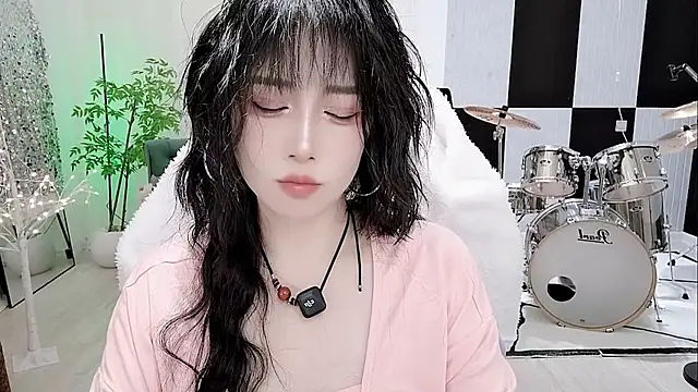 Snapshot of Vaness-a chatting on 09/27/25, 04:12 Vaness-a online show from 09/27/25, 04:12