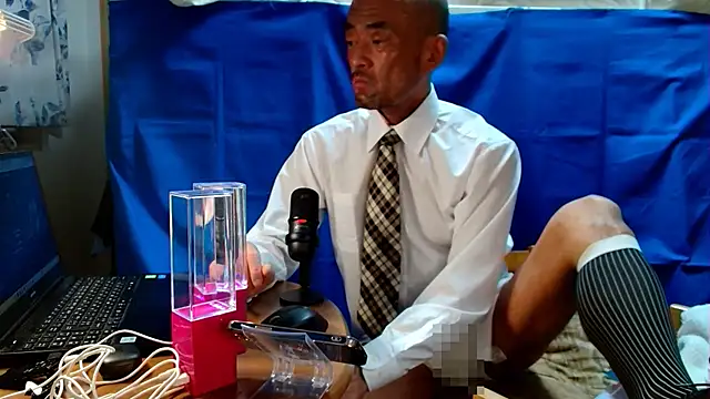 Snapshot of heita_omori chatting on 11/21/25, 01:21 heita omori online show from 11/21/25, 01:21