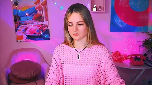DeboraLarson online show from 12/12/24, 06:57