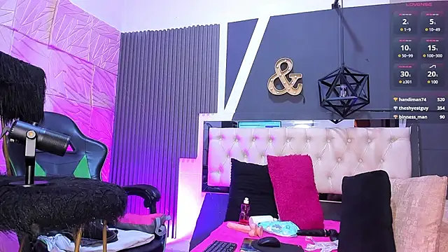 alexa andherson online show from 12/28/24, 01:18