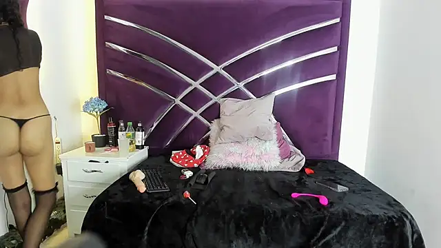 samantaht online show from 03/16/25, 03:14