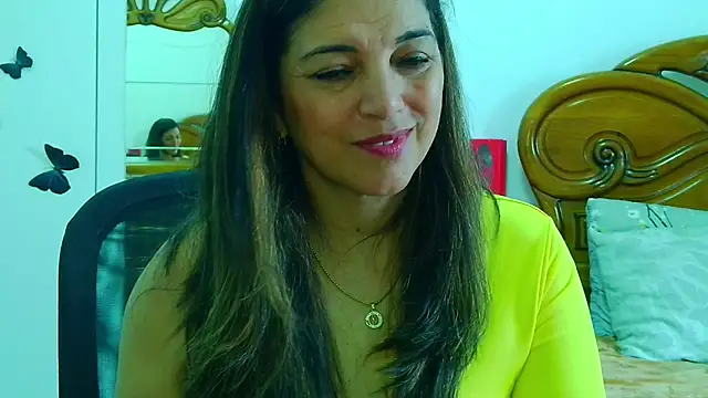 Snapshot of Julie_Boronat26 chatting on 03/02/26, 02:35 Julie Boronat26 online show from 03/02/26, 02:35