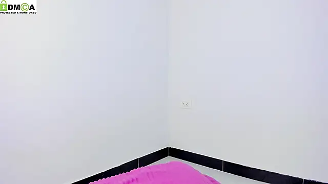 Snapshot of baby_alee chatting on 11/04/25, 04:55 baby alee online show from 11/04/25, 04:55