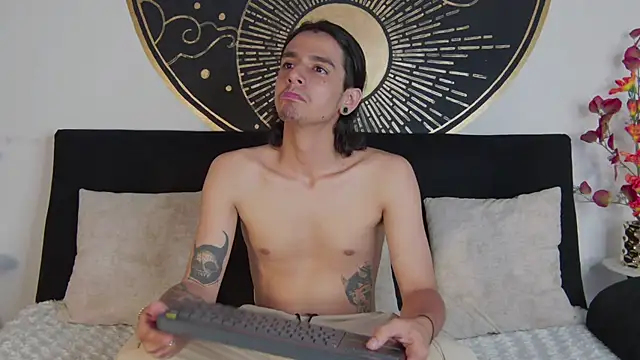 saul stonee online show from 09/08/25, 07:57