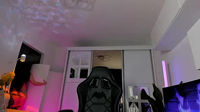 Snapshot of Ivy_belle chatting on 11/28/25, 05:54 Ivy belle online show from 11/28/25, 05:54