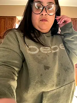 tillymarie34 online show from 10/21/25, 04:41