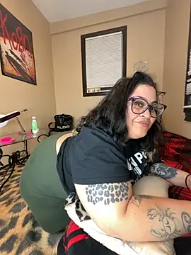 tillymarie34 online show from 06/12/26, 02:54