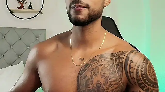 LiamGarcia1 online show from 12/21/24, 02:37