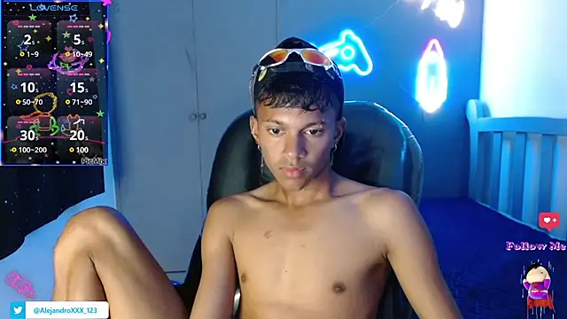 loistwink  online show from 02/24/25, 03:55