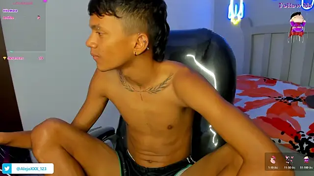 loistwink  online show from 10/21/25, 04:41